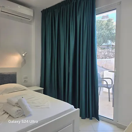 Rea's Guest house Ksamil