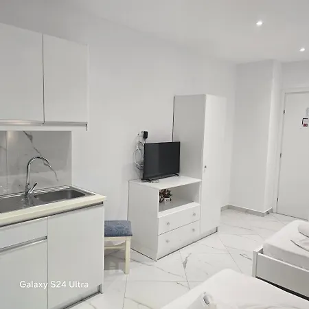 Guest house Rea's *