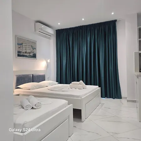 Rea's Guest house *